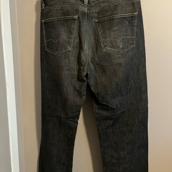 Hugo Boss denim black washed colourway perfect worked in 33X32 zipper fly - Picture 7 of 9